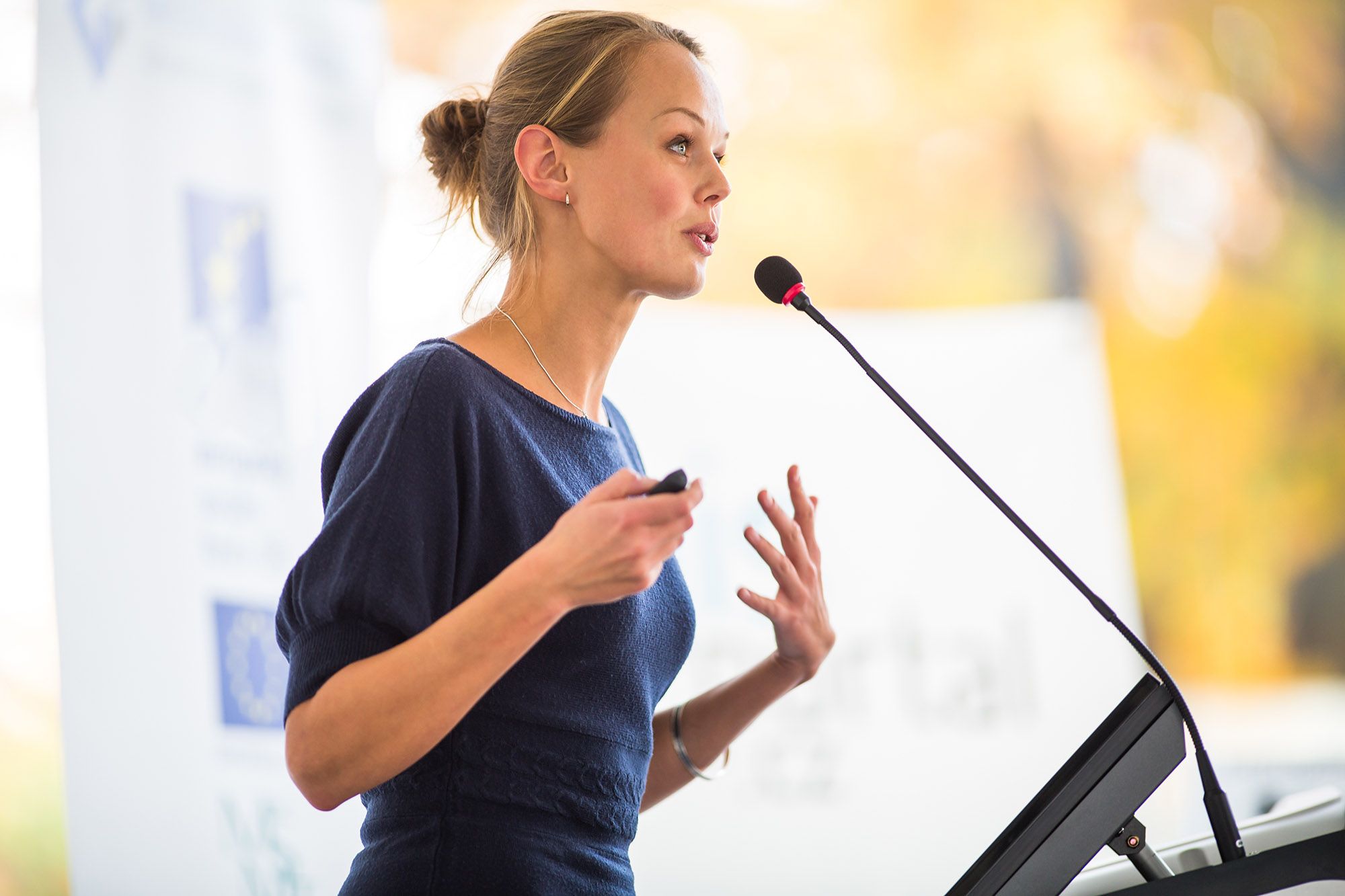 Sicher sprechen, überzeugend wirken: Rhetorik für Beruf und Alltag